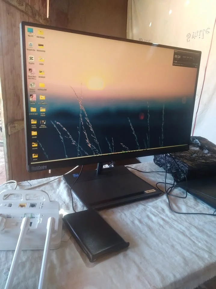 Lenovo ThinkCentre All-in-One PC – 22” Monitor – Working Condition